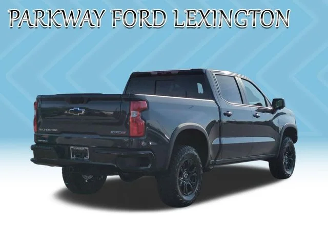 Used 2025 Gray Chevrolet ZR2 image 5
