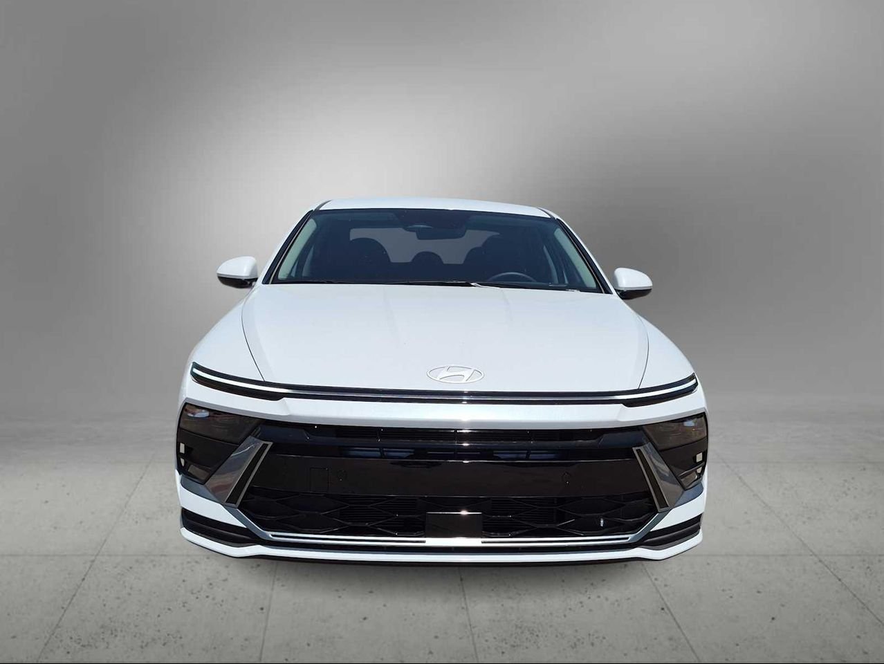 New 2026 Serenity White Hyundai SE image 3