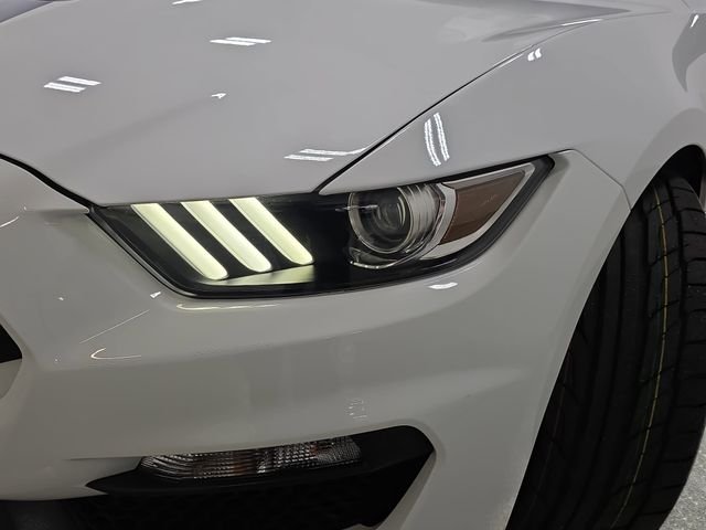 Used 2016 White Ford Shelby GT350 image 28
