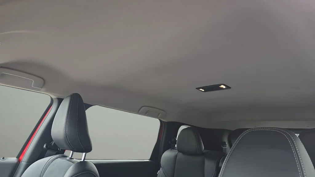 2025 Mitsubishi Outlander SE - Photo 18