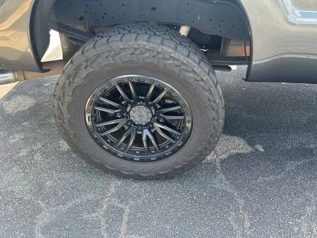 Used 2016 Gray Ford XLT image 10