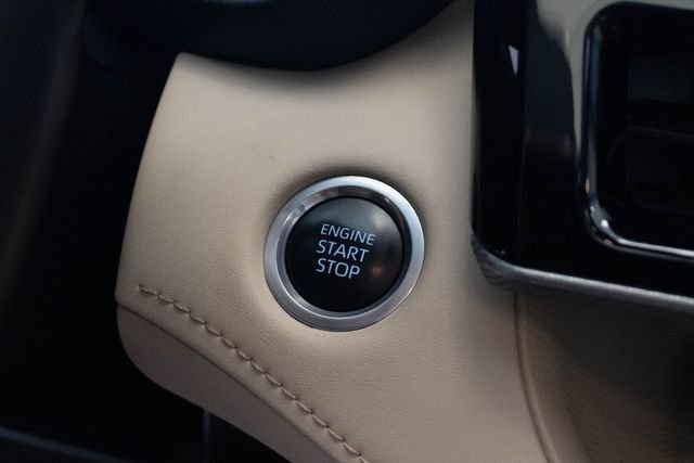 Used 2024  Toyota Platinum image 27