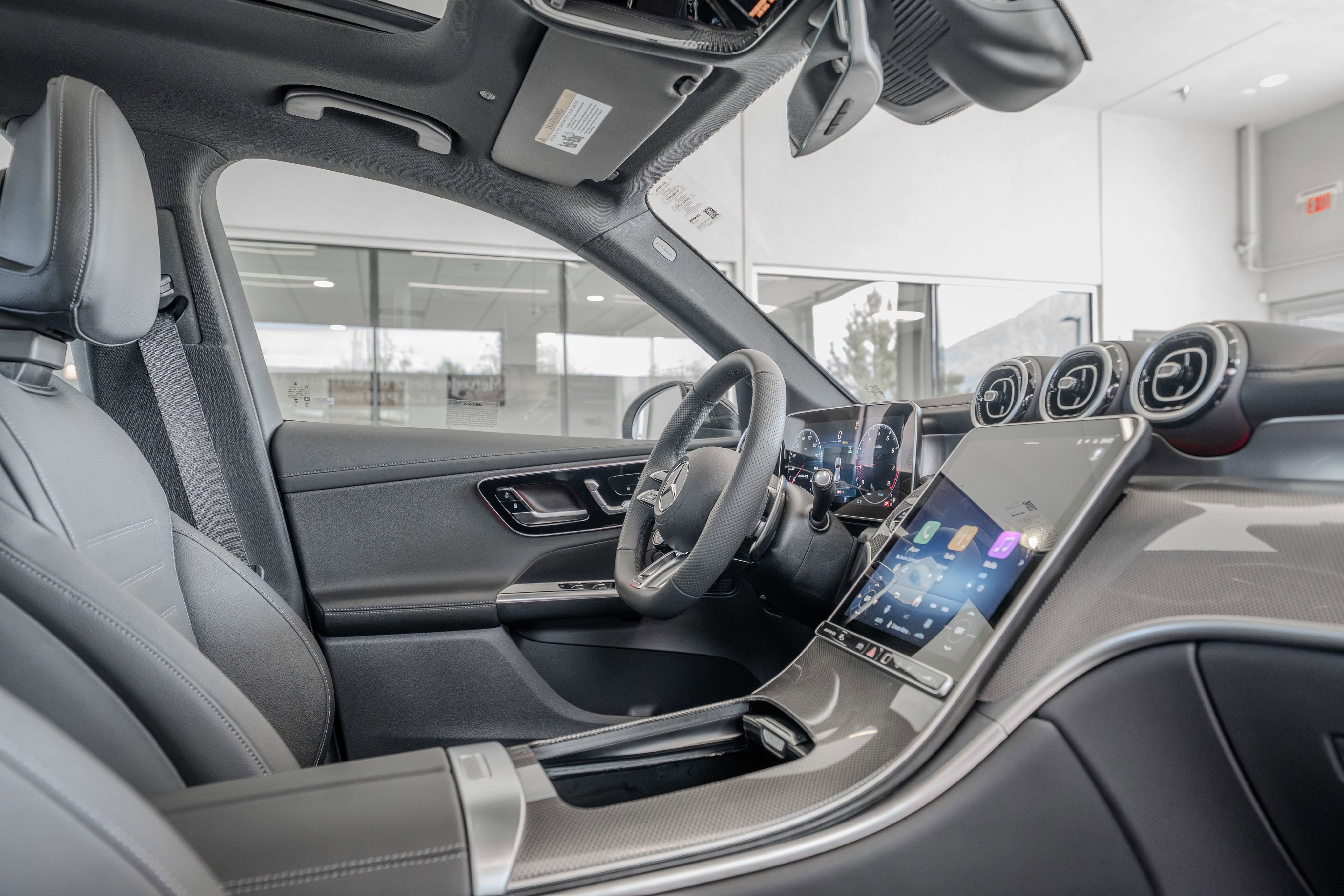 2025 Mercedes-Benz GLC AMG GLC43 - Photo 18