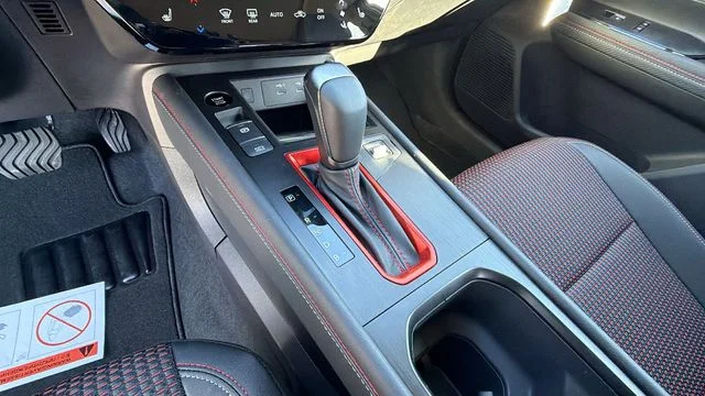 2026 Nissan KICKS SR - Photo 23