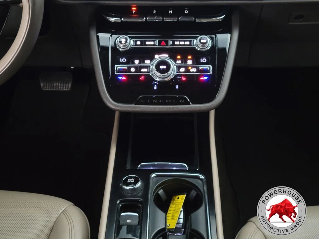 Used 2020 Black Lincoln Standard image 23