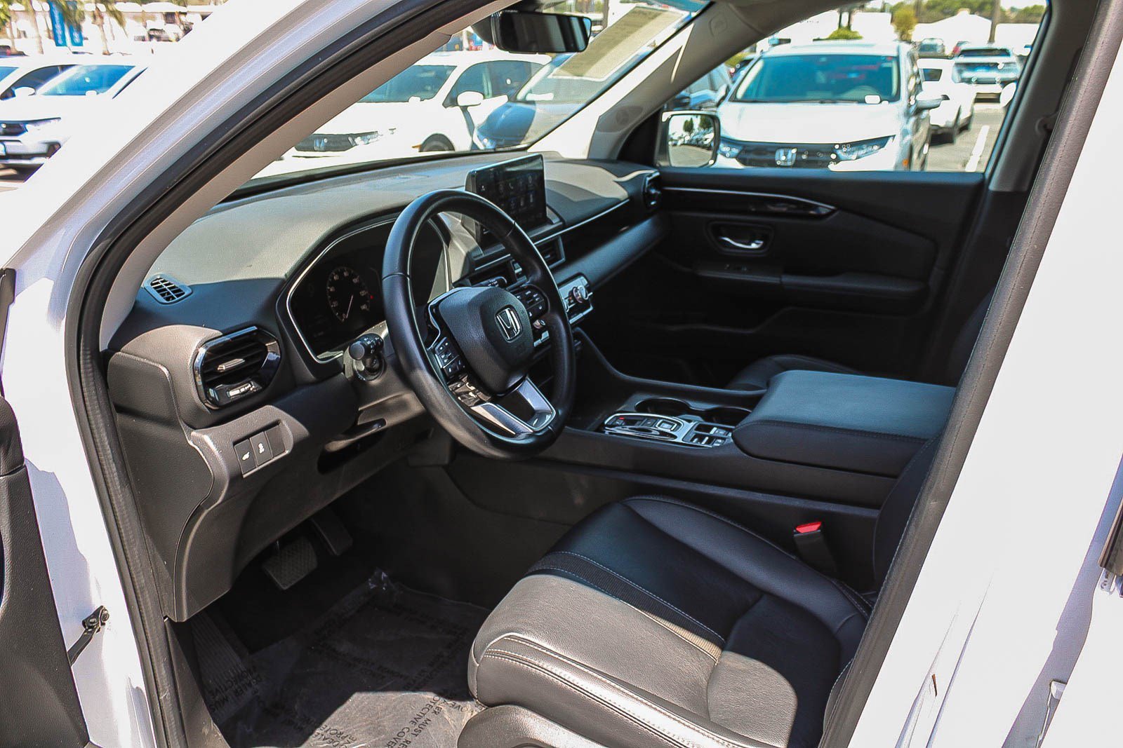 2023 Honda Pilot EX-L - Photo 18