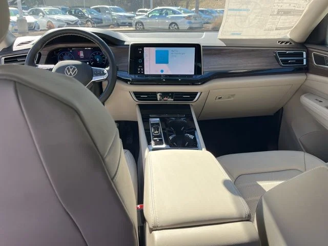 New 2026 White/off-white Volkswagen 2.0T SEL image 16