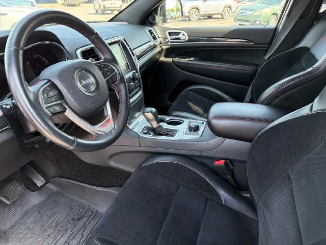 Used 2018 Gray Jeep Trailhawk image 19