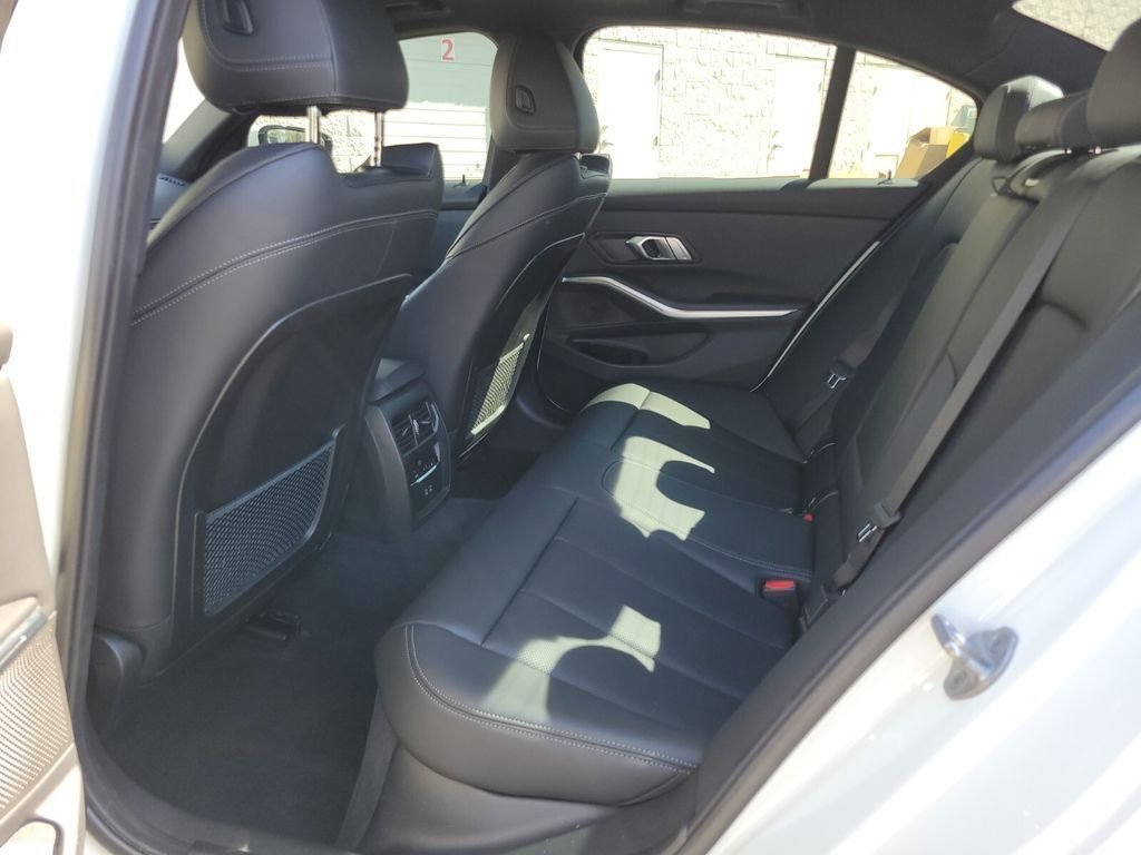 Used 2023 White BMW 330i xDrive image 19