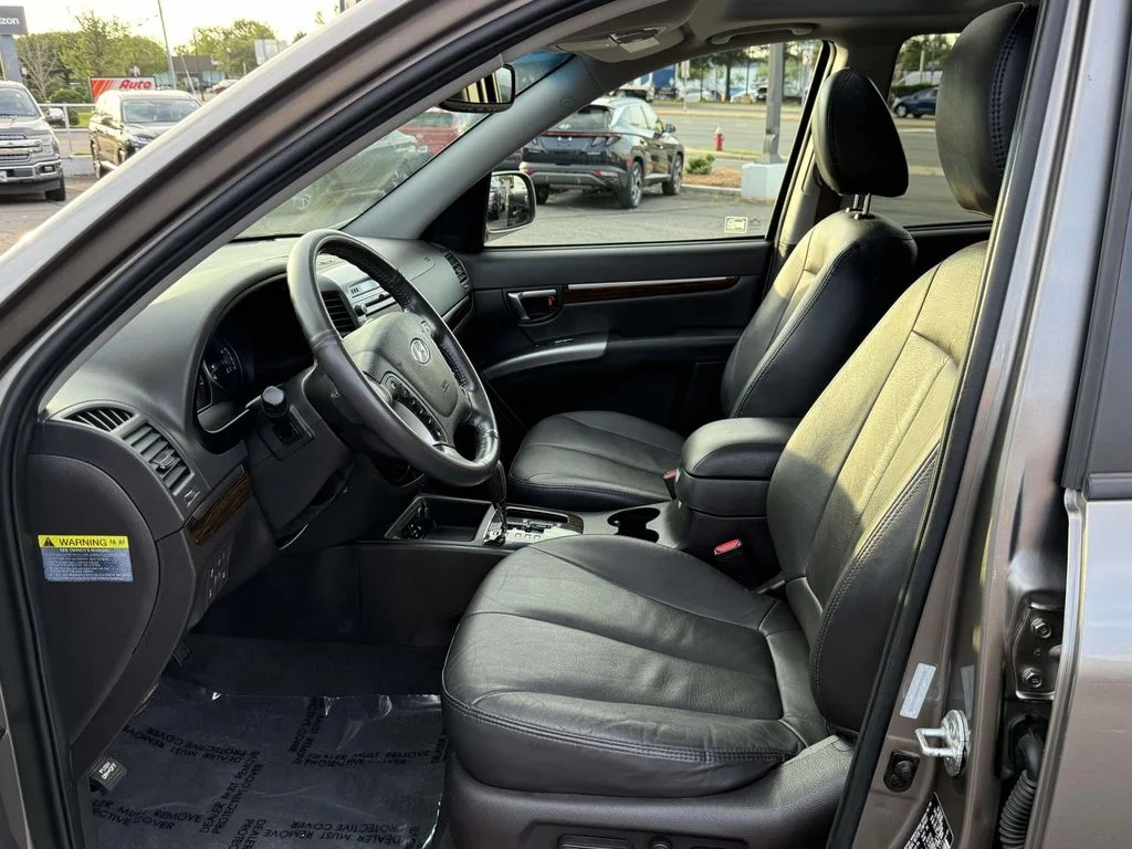Used 2011 Gray Hyundai Limited image 14