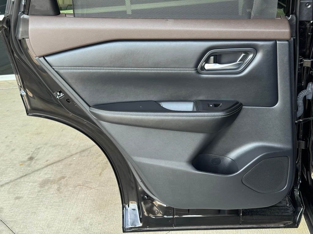 Used 2023 Black Nissan SV image 22
