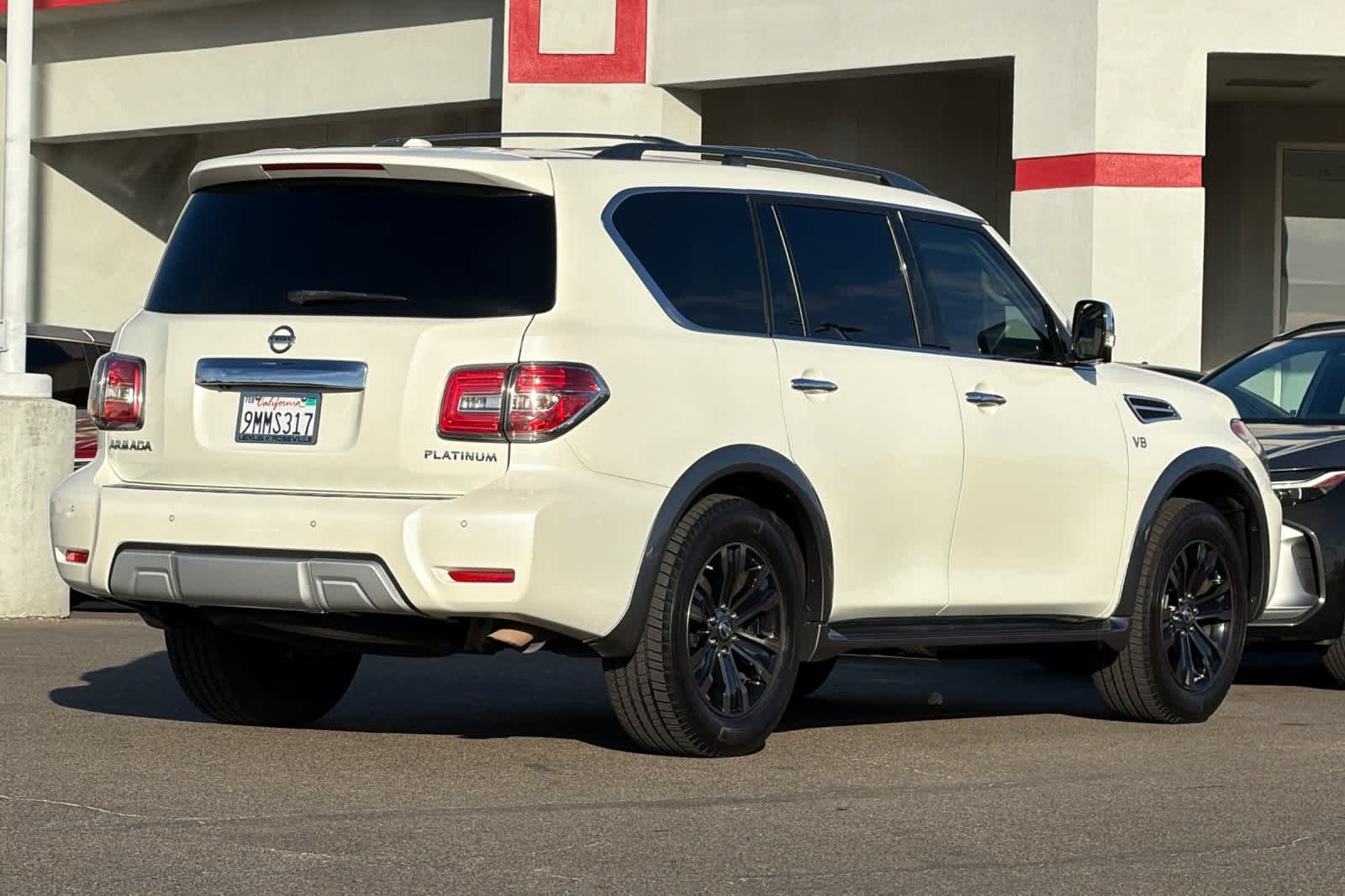 Used 2017 Pearl White Nissan Platinum image 2