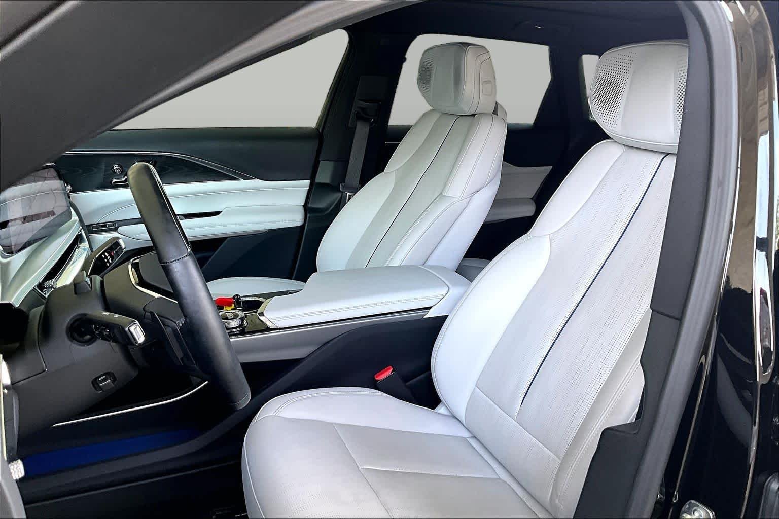Used 2025 Stellar Black Metallic Cadillac Luxury image 8