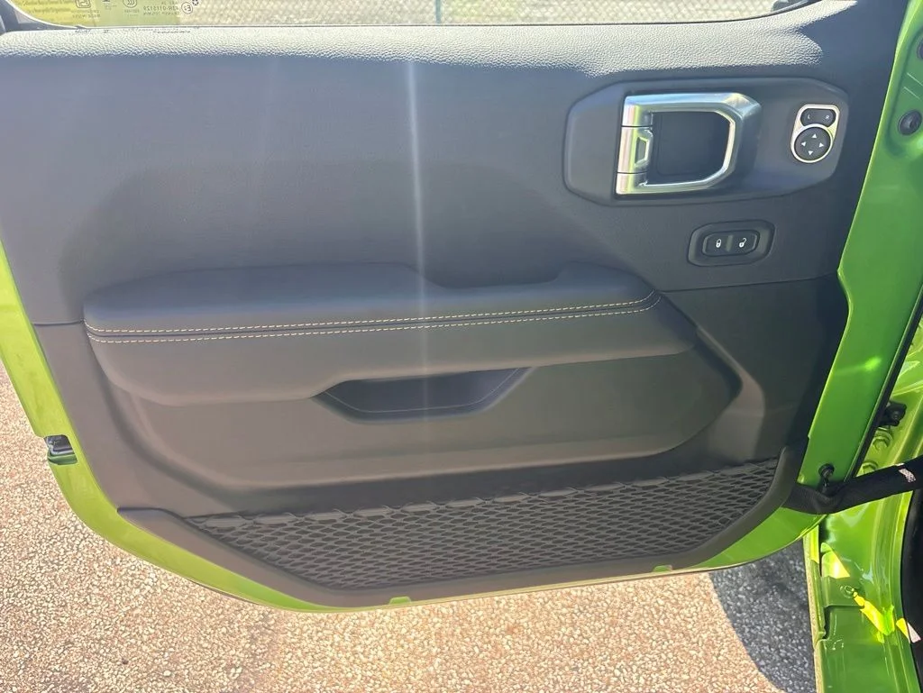 New 2026 Mojito Exterior Paint Jeep Sahara image 14