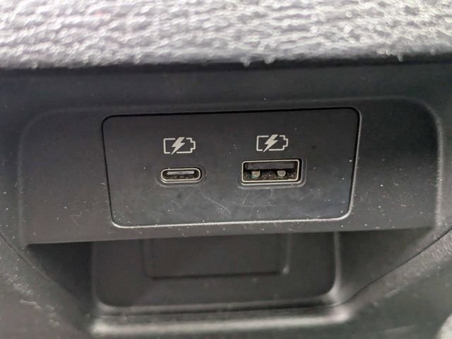Used 2024 Gray Mitsubishi SE image 15