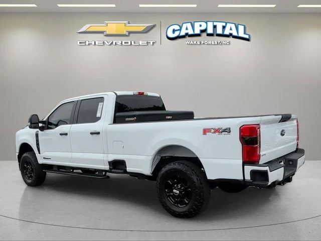 Used 2023 White Ford XL image 3
