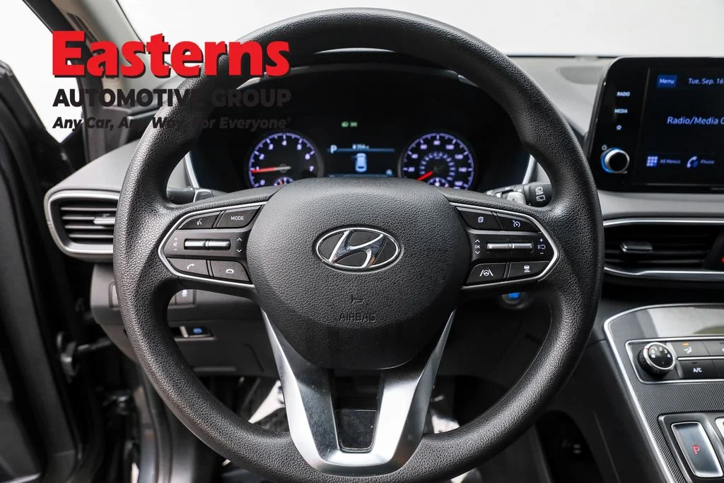 Used 2022 Gray Hyundai SEL image 10