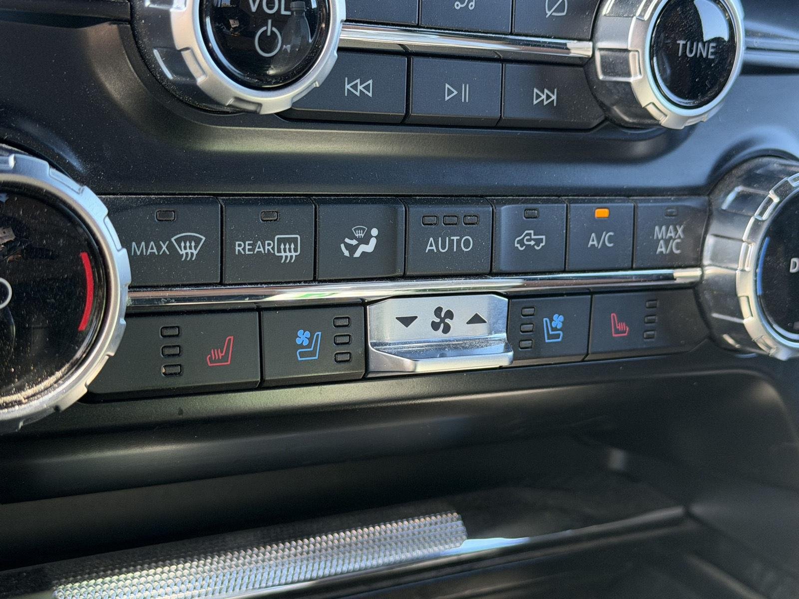 Used 2023 Antimatter Blue Ford Platinum image 9