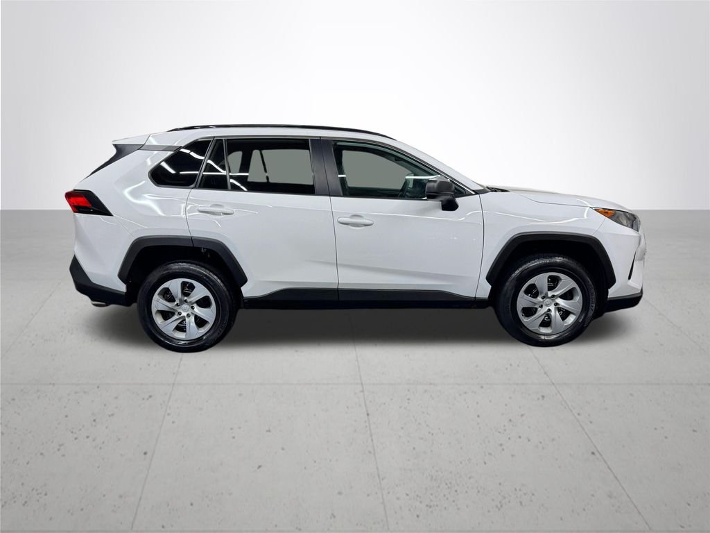 Used 2020 White Toyota LE image 8
