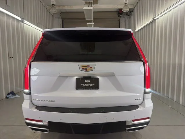 Used 2026 Vibrant White Tricoat Cadillac Luxury image 6