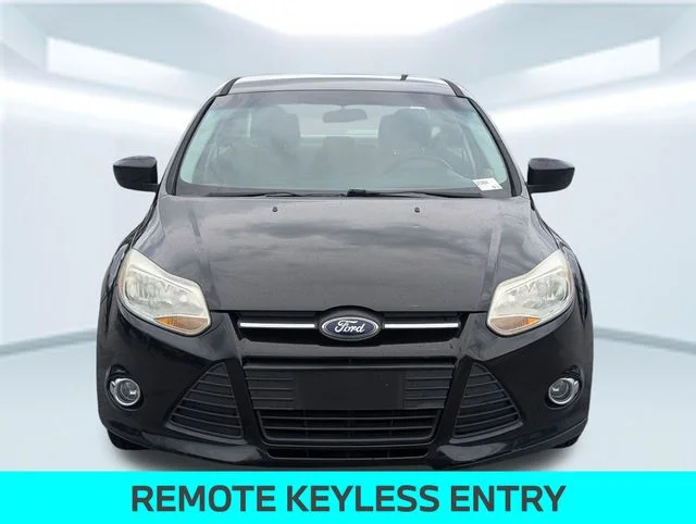 Used 2012 Black Ford SE image 10