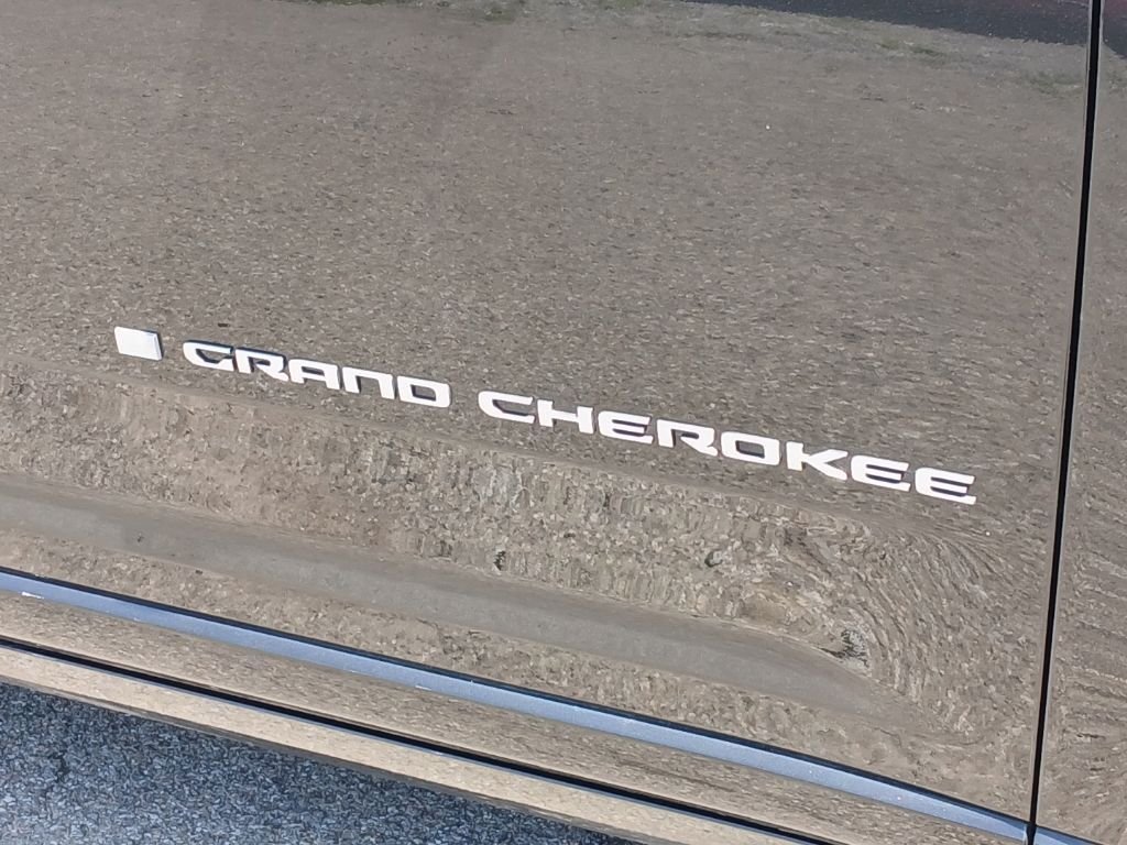 Used 2024 Gray Jeep Overland image 30