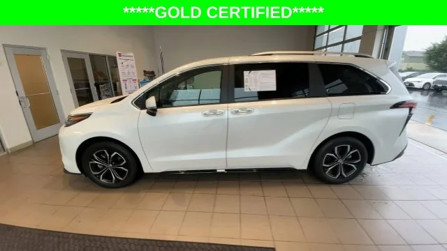 2025 Toyota Sienna Platinum - Photo 7