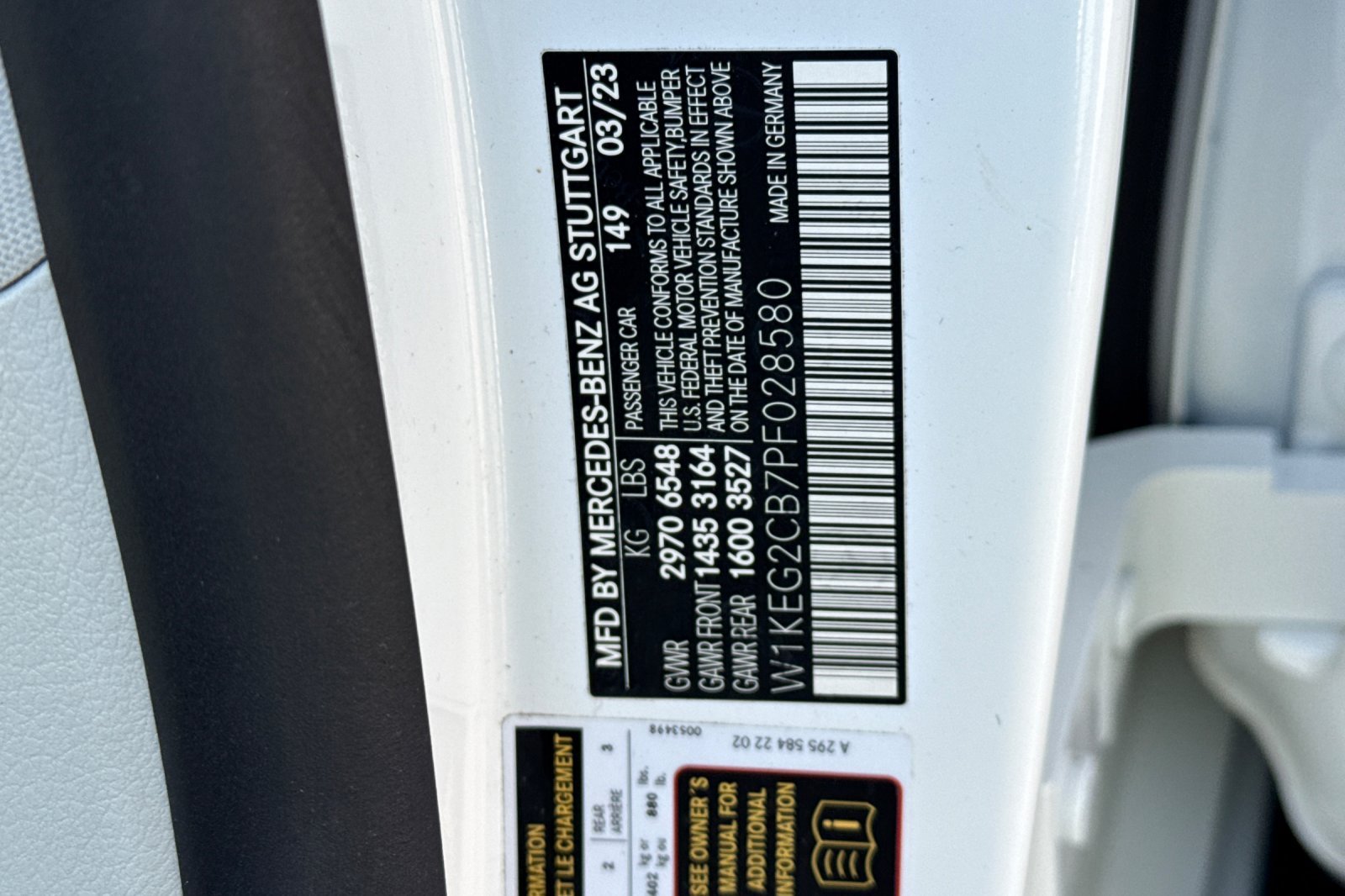 Certified Used 2023 White/off-white Mercedes-Benz 500 Sedan image 38