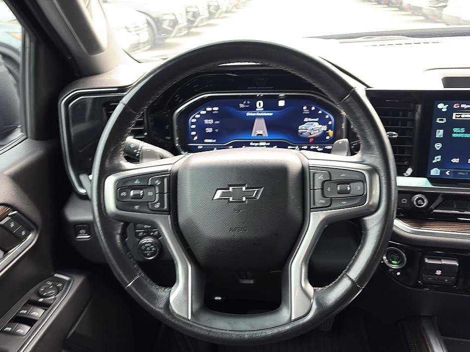 Used 2022 Black Chevrolet RST image 9