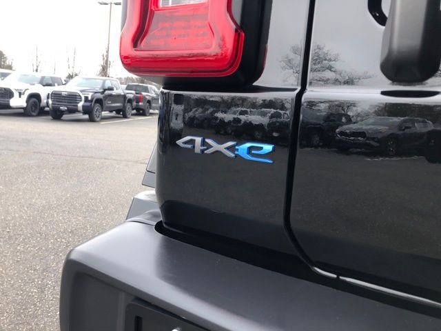 Used 2023 Black Jeep Rubicon 4xe image 10