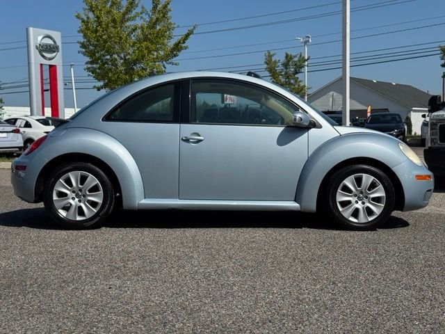 Used 2010 Heaven Blue Metallic Volkswagen 2.5L image 9