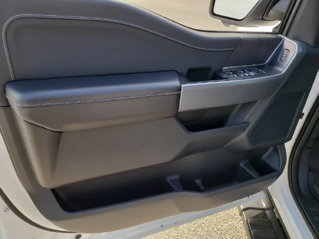 Used 2025 White Ford XLT image 16