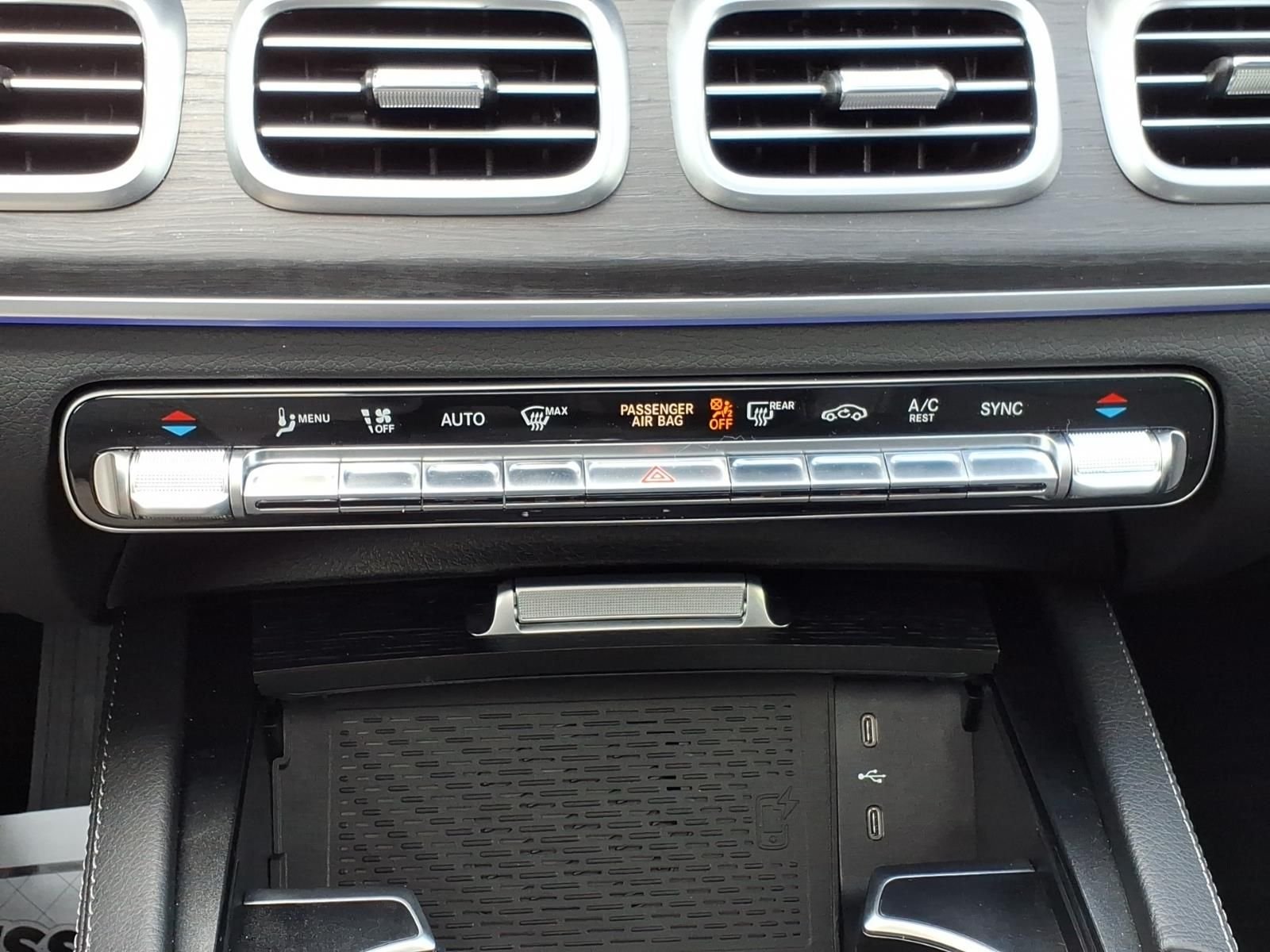 Certified Used 2025  Mercedes-Benz GLS 450 image 20
