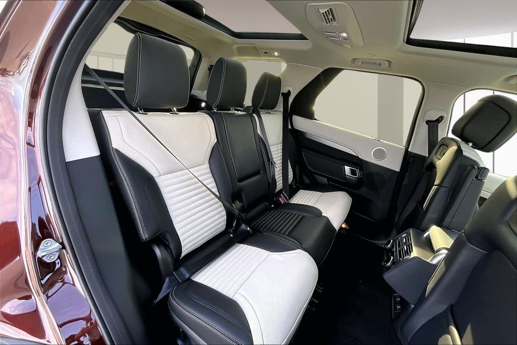 New 2026  Land Rover  image 10