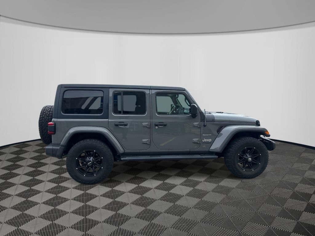 Used 2020 Gray Jeep Unlimited Sahara image 6