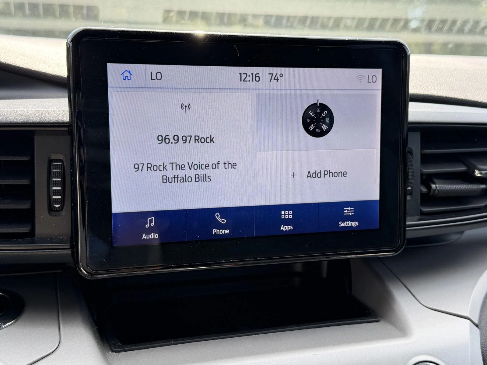 Used 2024 Iconic Silver Ford XLT image 7
