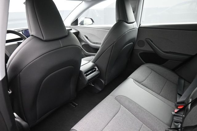 Used 2025  Tesla Standard image 6
