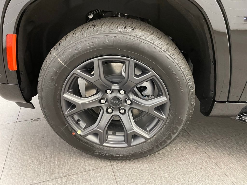 New 2026 High Gloss Black Jeep Limited Altitude image 10
