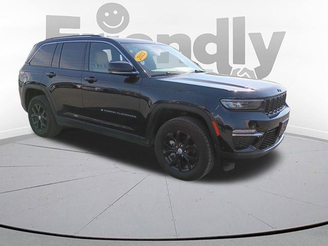 Used 2023 Black Jeep Limited image 3