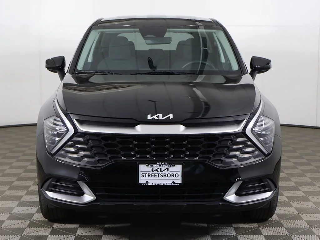 Used 2024 Black Kia LX image 9