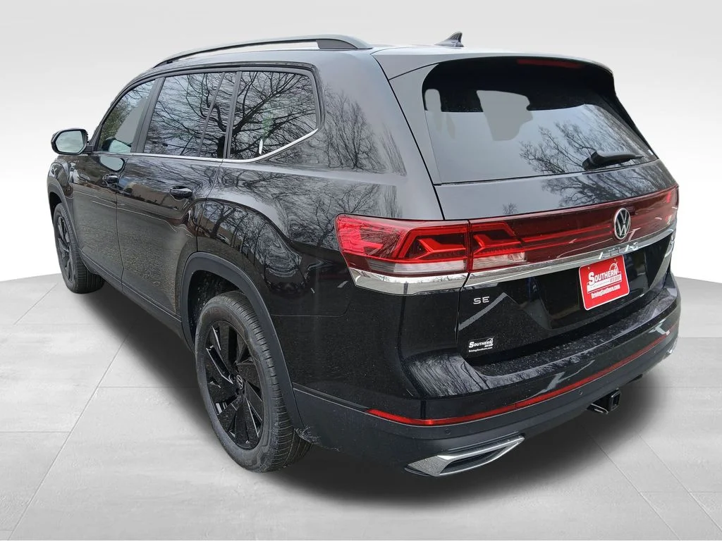 New 2026 Black Volkswagen 2.0T SE w/Technology image 3
