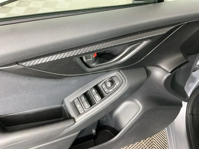 Used 2018 Ice Silver Metallic Subaru 2.0i image 13