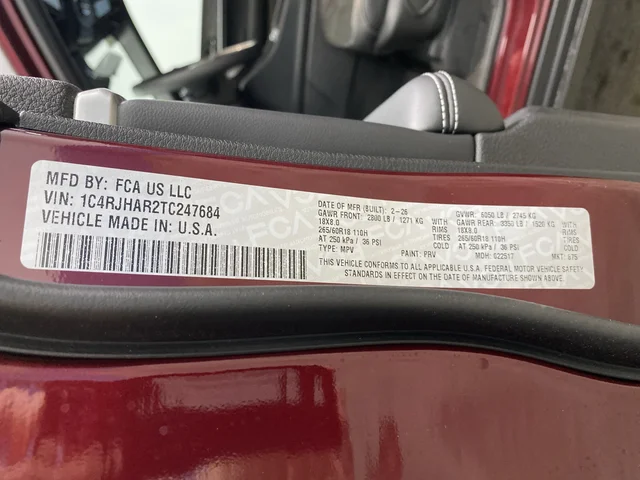 New 2026 Velvet Red Pearl-Coat Exterior Paint Jeep Altitude image 41