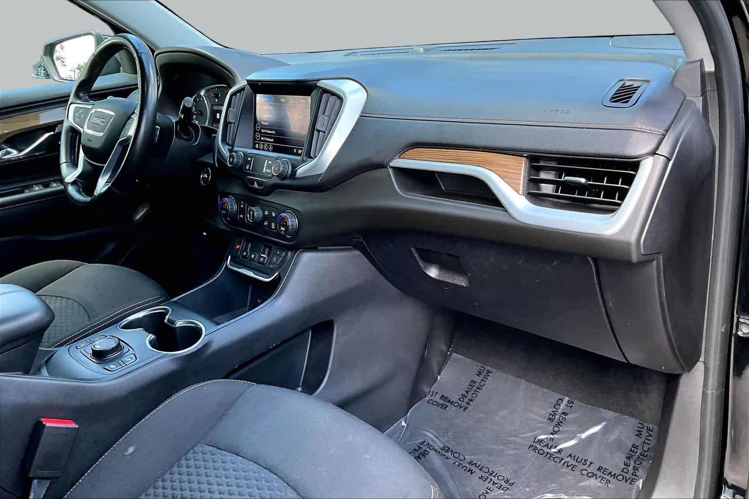 Used 2019 Ebony Twilight Metallic GMC SLE image 19