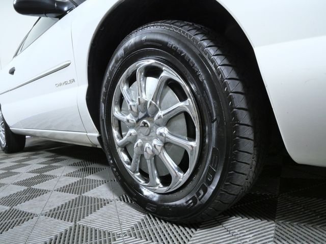 Used 1997  Chrysler JX image 2
