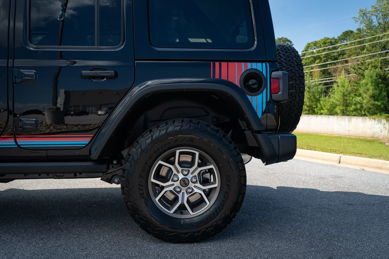 New 2027 Black Clear-Coat Paint Jeep  image 7