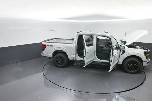 New 2026 White Ford XLT image 41