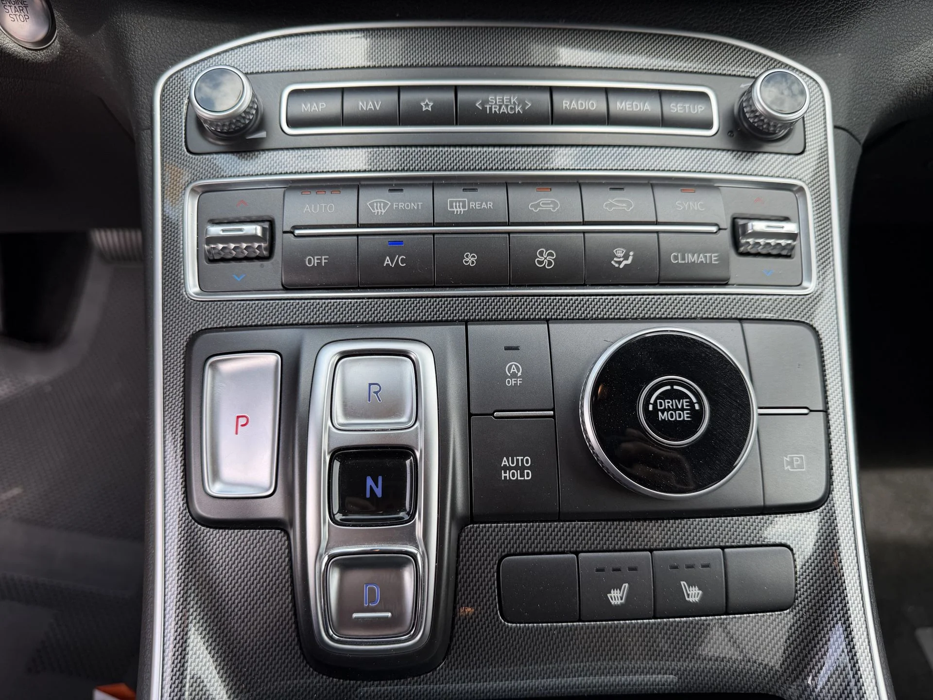 Used 2023 Shimmering Silver Pearl Hyundai SEL image 6