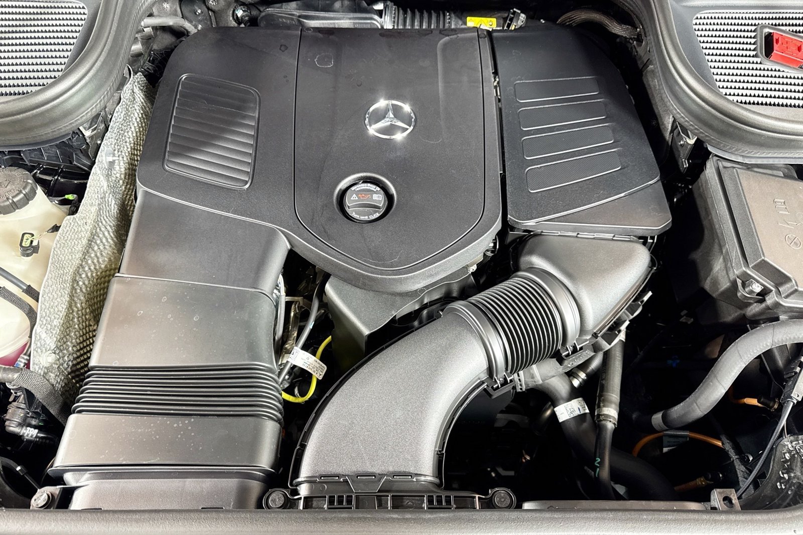 New 2026 Obsidian Black Metallic Mercedes-Benz GLE 350 image 28