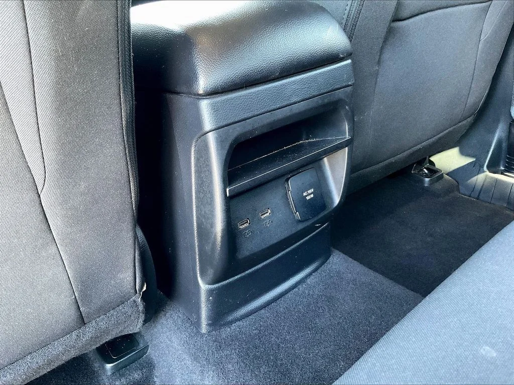 Used 2022 Shadow Black Ford XLT image 11